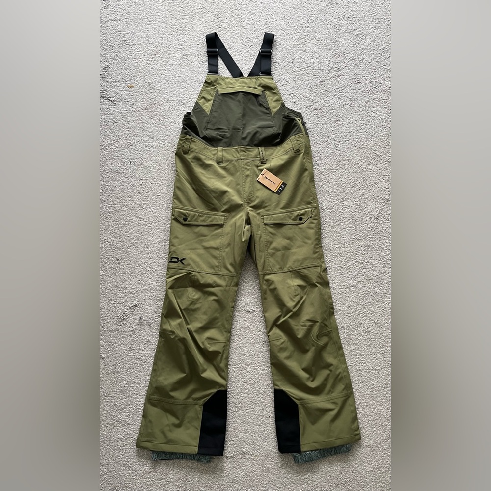 NWT Dakine Womans Medium Snow Bib in Green